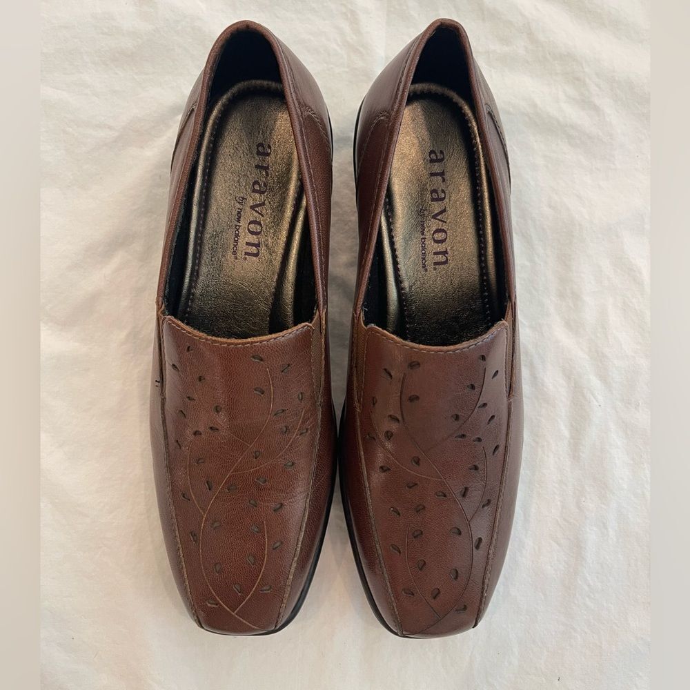 NWOT Aravon by‎ New Balance Kiley Premium Leather Slip-On Loafer Brown Size 7 - Picture 11 of 13
